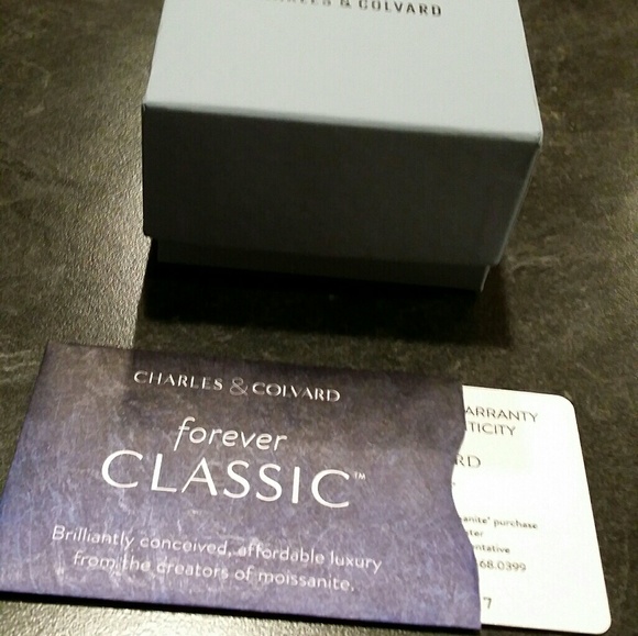 Charles & Colvard Round 4.0mm Moissanite Pendant - Picture 4 of 7